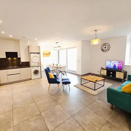 Roomy 3 Bedroom Flat With Outdoor Terrace And Parking * Luxembourg