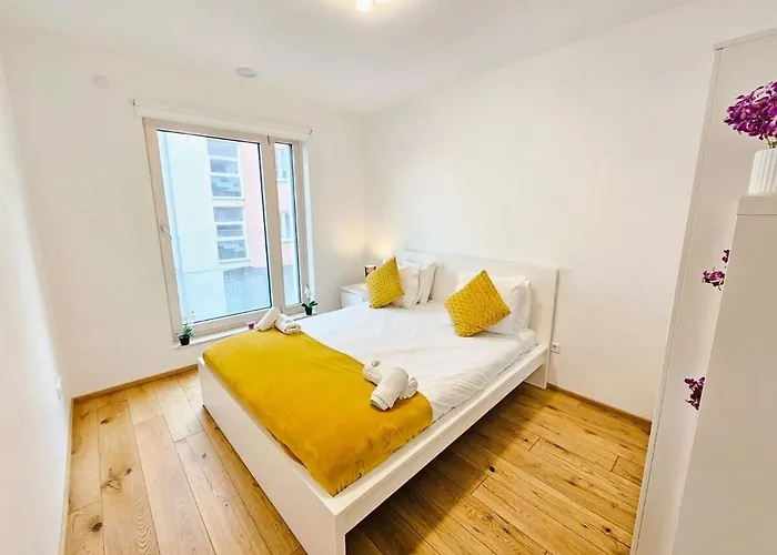 아파트 Roomy 3 Bedroom Flat With Outdoor Terrace And Parking 룩셈부르크